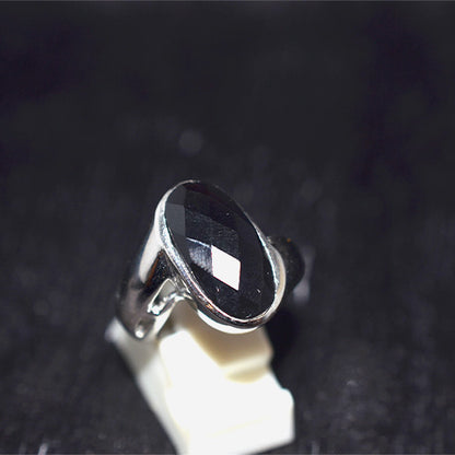 925 Sterling Silver Faceted Oval Black Onyx Split Shank Ring