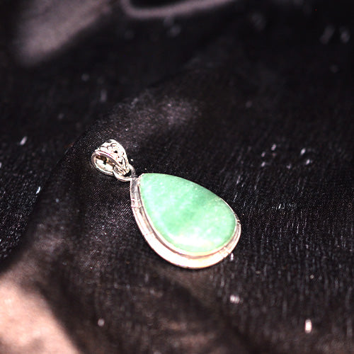 925 Sterling Silver Teardrop Green Aventurine Pendant with Filigree Bail