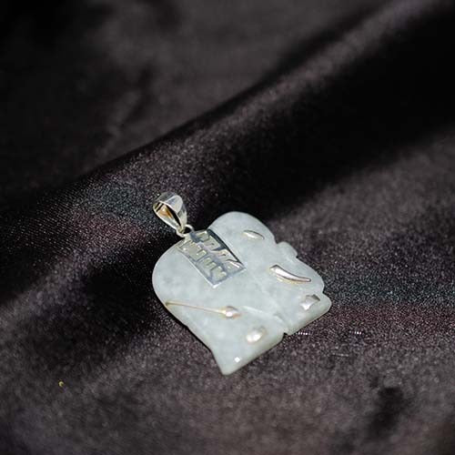 925 Sterling Silver Jade Elephant Pendant