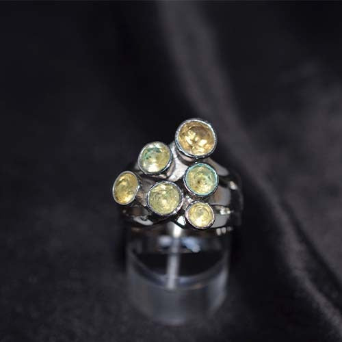 925 Sterling Silver Peridot Pyramid Cluster Ring