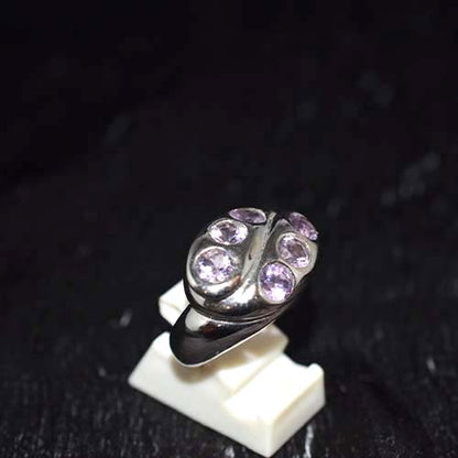 925 Sterling Silver Light Purple Gemstone Oval Motif Ring