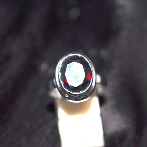 925 Sterling Silver Oval Garnet Solitaire Ring