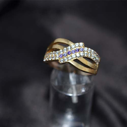 6 Carat Gold Plated Purple and White Crossover Band Ring
