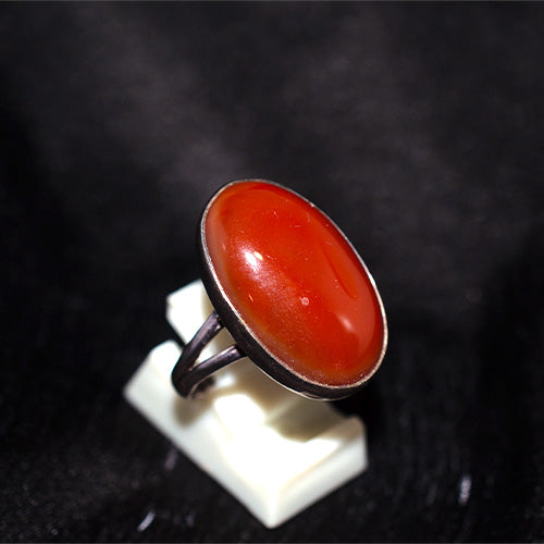 925 Sterling Silver Oval Carnelian Ring with Split Shank