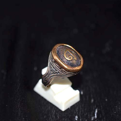 925 Sterling Silver Two-Tone Elif Vav Signet Ring with Wave Engraved Band