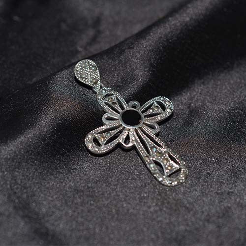 925 Sterling Silver Black Onyx Filigree Cross Pendant