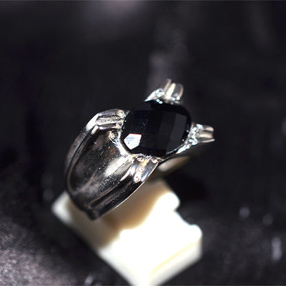 925 Sterling Silver Cushion Cut Black Onyx Grooved Band Ring