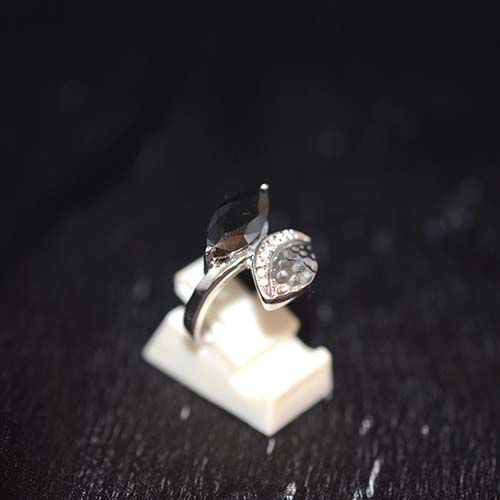 925 Sterling Silver Black and White Two Stone Bypass Ring