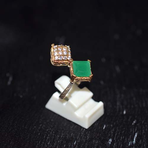 6 Carat Gold Plated Green Square Duo Motif Ring