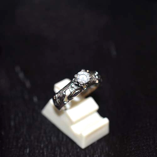 925 Sterling Silver Cubic Zirconia Vine Pattern Ring