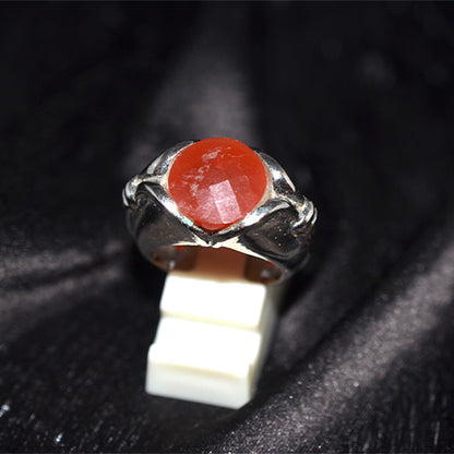 925 Sterling Silver Oval Carnelian Ring with Knot Motif Shank