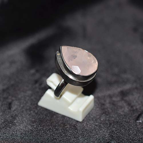 925 Sterling Silver Rose Quartz Teardrop Bezel Ring