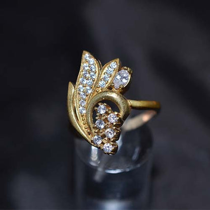 6 Carat Gold Plated White Crystal Leaf Motif Ring