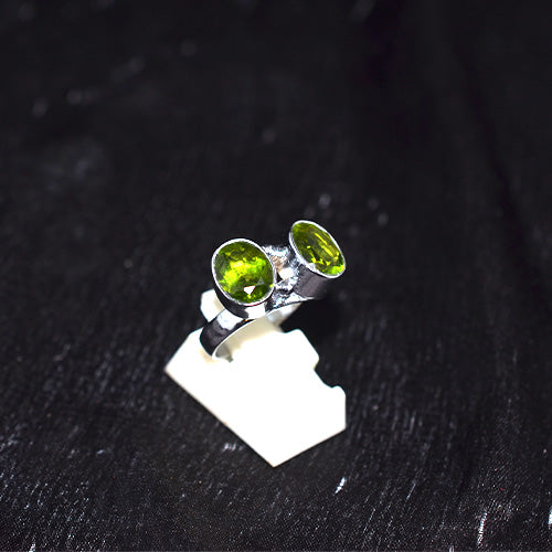 925 Sterling Silver Dual Oval Peridot Ring