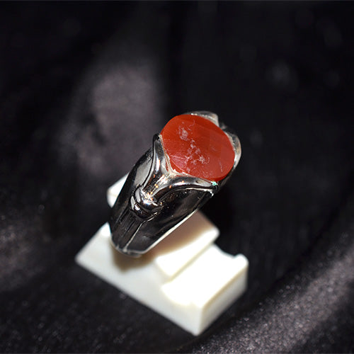 925 Sterling Silver Oval Carnelian Ring with Knot Motif Shank