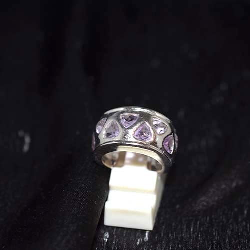 925 Sterling Silver Light Purple Gemstone Trillion Pattern Ring