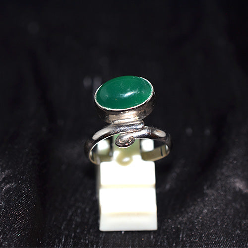 925 Sterling Silver Green Onyx Bypass Ring with Scroll Accent
