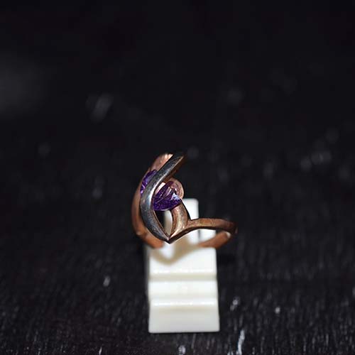 6 Carat Gold Plated Purple Duo Twist Motif Ring