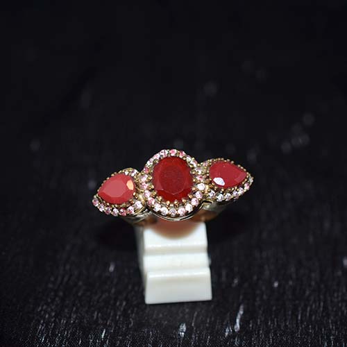 6 Carat Gold Plated Red and Pink Three Stone Ring