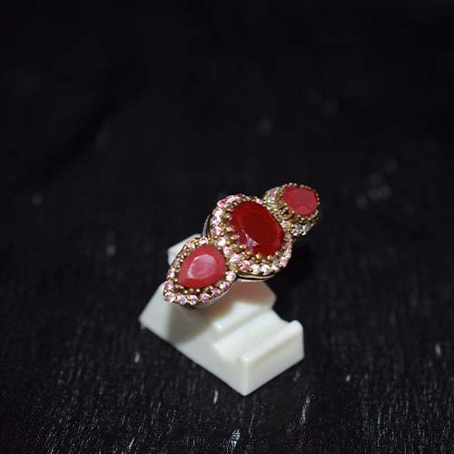 6 Carat Gold Plated Red and Pink Three Stone Ring
