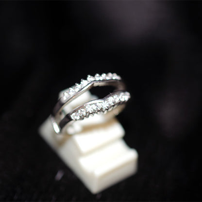 925 Sterling Silver Cubic Zirconia Twisted Band Ring