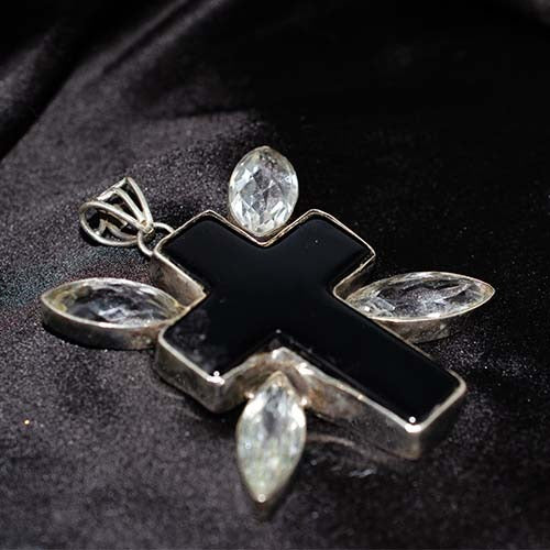 925 Sterling Silver Black Onyx Cross Pendant