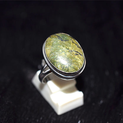 925 Sterling Silver Veined Serpentine Oval Ring