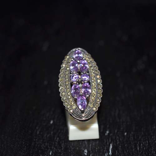 925 Sterling Silver Amethyst and Marcasite Oval Cluster Ring