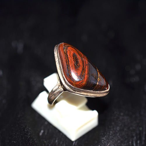 925 Sterling Silver Red Tiger Iron Teardrop Ring