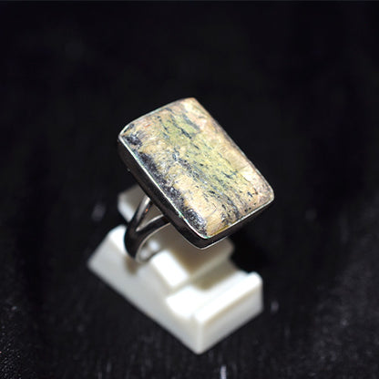 925 Sterling Silver Graphic Serpentine Rectangle Ring