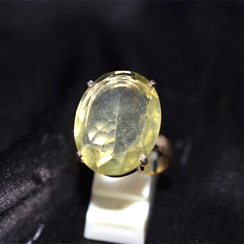925 Sterling Silver Classic Oval Lemon Quartz Four-Prong Ring