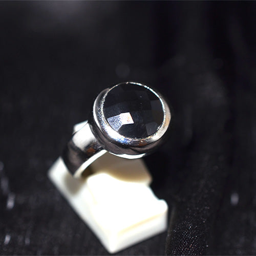 925 Sterling Silver Round Black Onyx Domed Bezel Ring