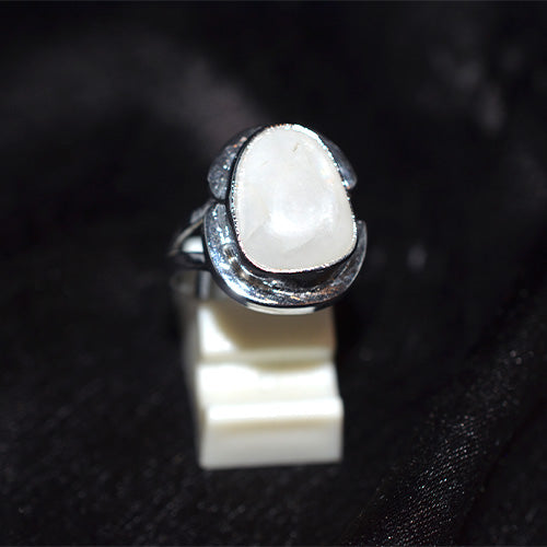 925 Sterling Silver Teardrop Mother of Pearl Double Band Ring