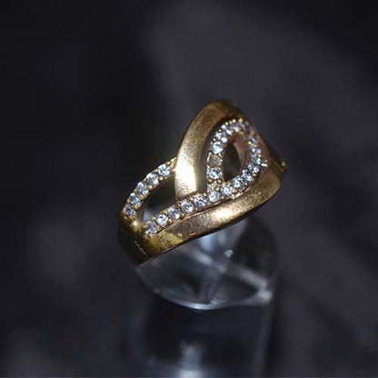 6 Carat Gold Plated White Crystal Infinity Band Ring