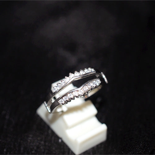 925 Sterling Silver Cubic Zirconia Twisted Open Band Ring