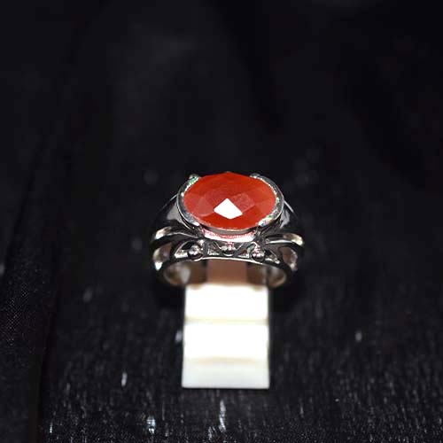 925 Sterling Silver Faceted Red Agate Ring with Ornate Prong Setting