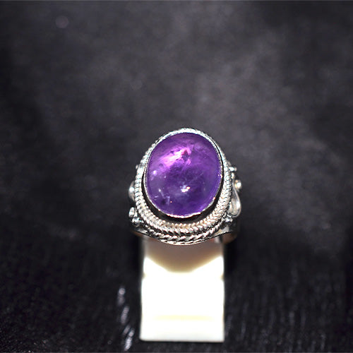 925 Sterling Silver Oval Amethyst Ring with Ornate Rope Bezel