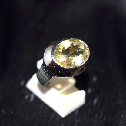 925 Sterling Silver Yellow Quartz Oval Domed Ring