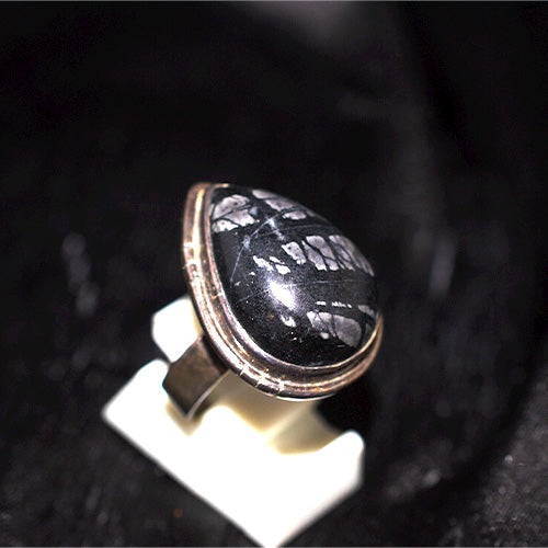 925 Sterling Silver Snowflake Obsidian Teardrop Ring