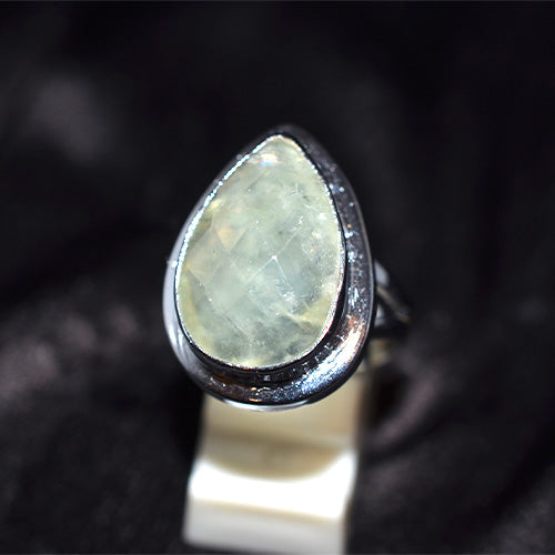925 Sterling Silver Pear Prehnite Ring
