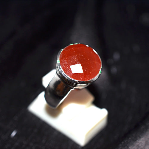 925 Sterling Silver Round Faceted Carnelian Ring with Ribbed Band