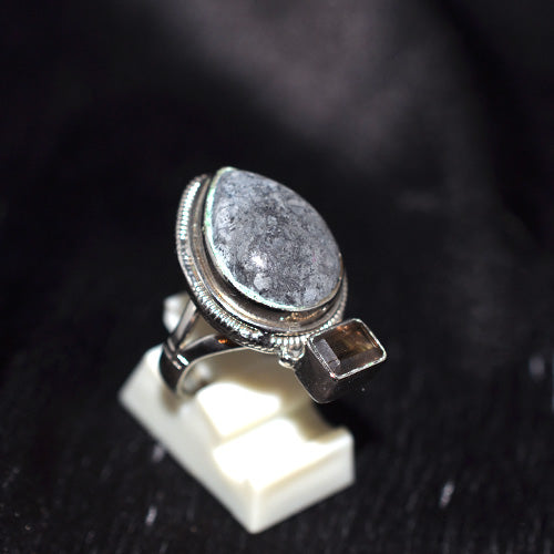 925 Sterling Silver Oval Speckled Jasper and Smoky Quartz Ring