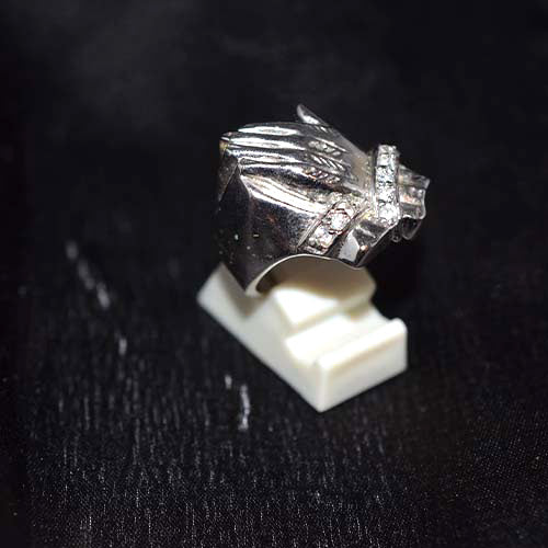 925 Sterling Silver Cubic Zirconia Hand Motif Ring