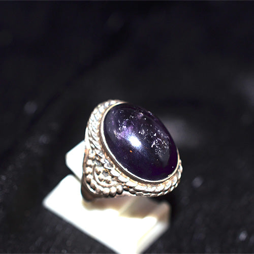 925 Sterling Silver Turkish Amethyst Oval Engraved Ring