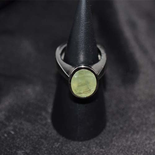 925 Sterling Silver Light Green Oval Ring