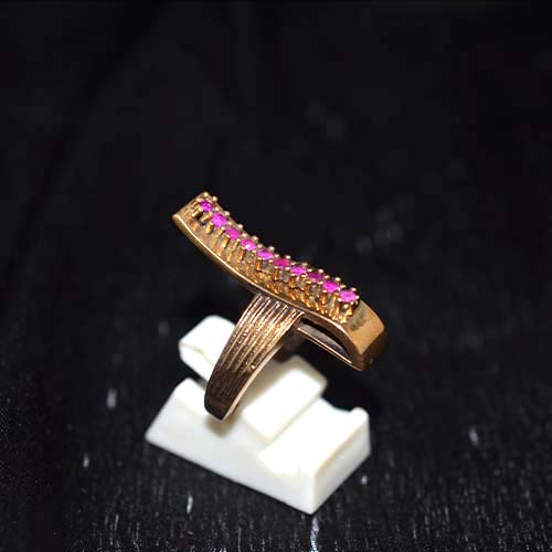 6 Carat Gold Plated Pink Zirconia Curved Band Ring
