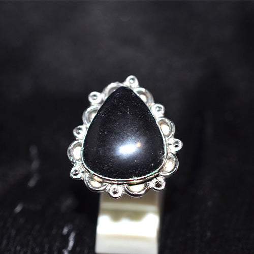 925 Sterling Silver Pear Shaped Black Onyx Ring with Ornate Setting