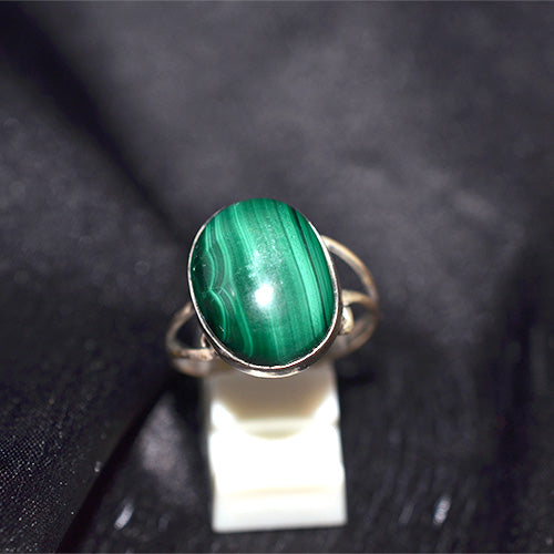 925 Sterling Silver Oval Malachite Ring with Split Shank