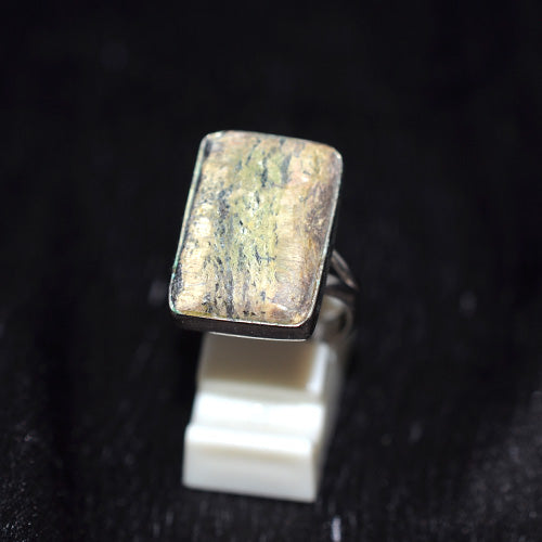 925 Sterling Silver Graphic Serpentine Rectangle Ring