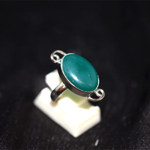925 Sterling Silver Green Onyx East-West Oval Ring with Scroll Accents